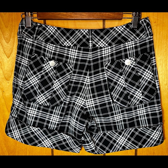 La Pargay Black and White Plaid Shorts - Picture 4 of 7